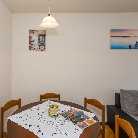 Apartments With Wifi Split - 13957 Bilik gambar